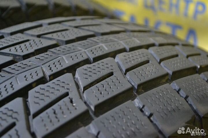 Dunlop Winter Maxx SJ8 225/65 R17