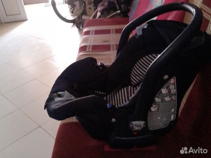 Продаю автокресло детское с рождения до 18кг