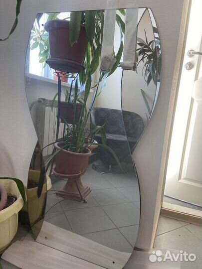 Зеркало настенное