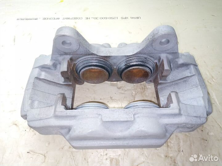 Суппорта передние Toyota Land Cruiser Prado 150