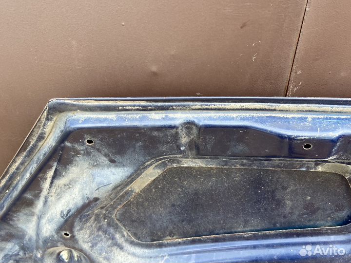 Капот Ford Focus 1