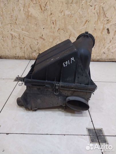 Корпус воздушного фильтра Mercedes-Benz W163