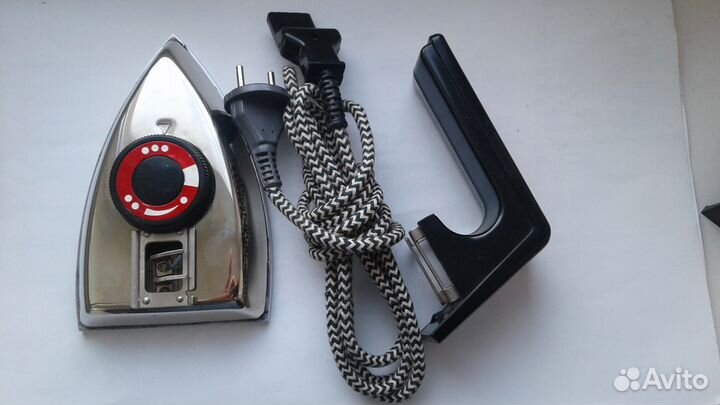 Малогабаритный складной утюг. СССР. Гост