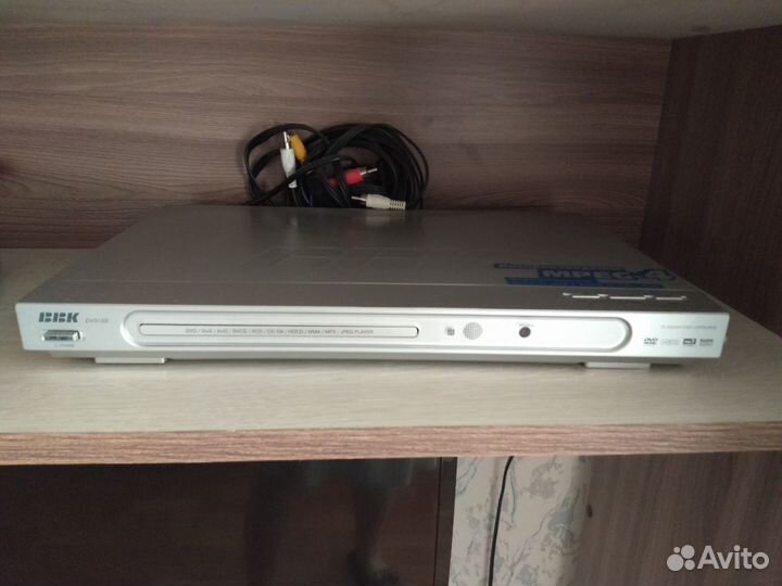 Продаю DVD плеер ввк