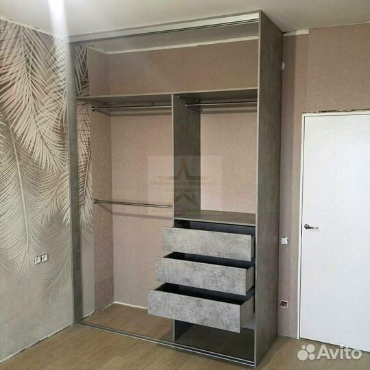 Шкаф в прихожую