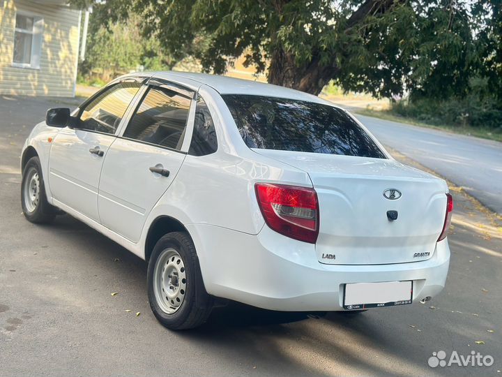 LADA Granta 1.6 МТ, 2013, 185 000 км