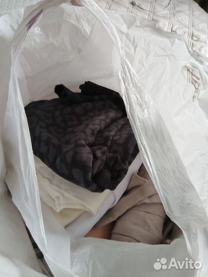 Пакет вешей и сумка за 1000