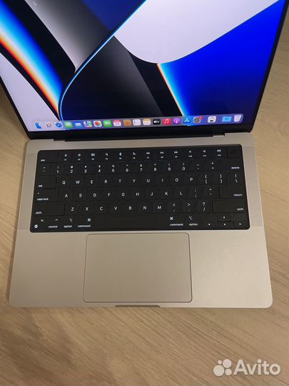 Macbook pro 14 M1 32 4Tb silver