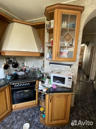 Кухонный гарнитур угловой бу орех без техники