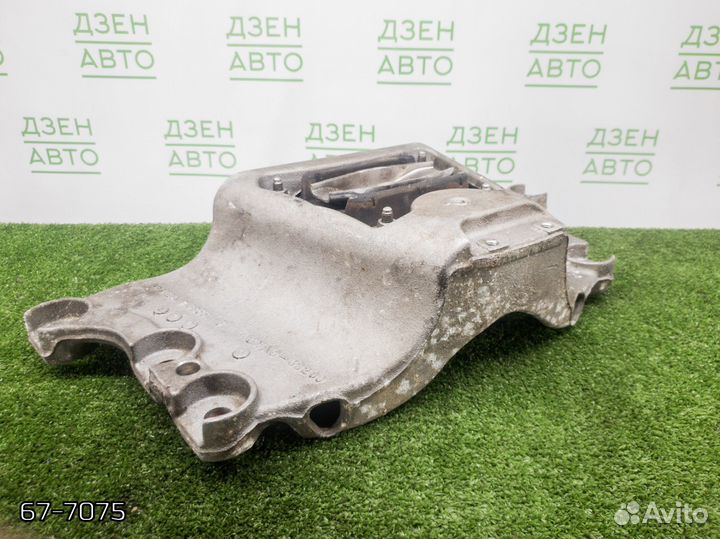 Кронштейн кпп Audi A6 C6