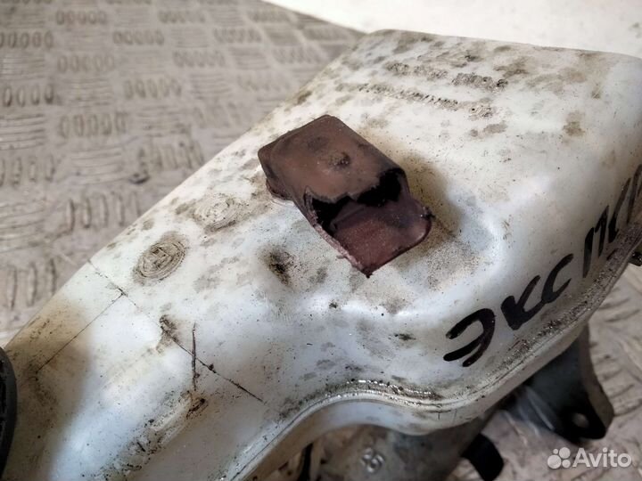 Главный тормозной цилиндр Peugeot Expert 2