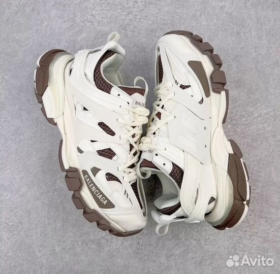 Кроссовки Balenciaga Track 3.0 Beige/Brown