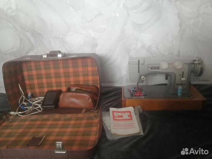 Швейная машина Чайка 116-2-33 класса