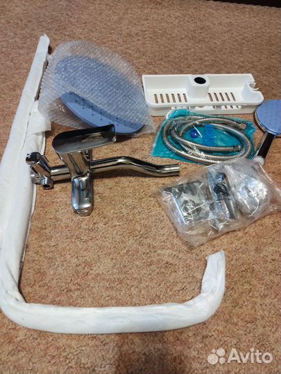 Душевая система с тропическим душем