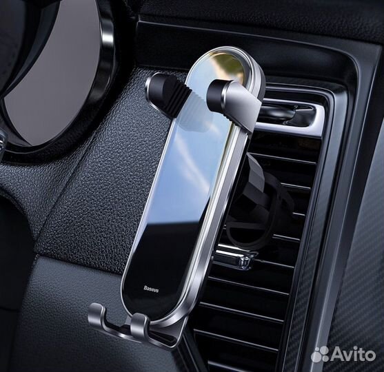 Держатель для телефона в машину