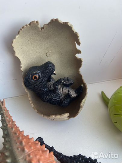 Динозавры игрушки