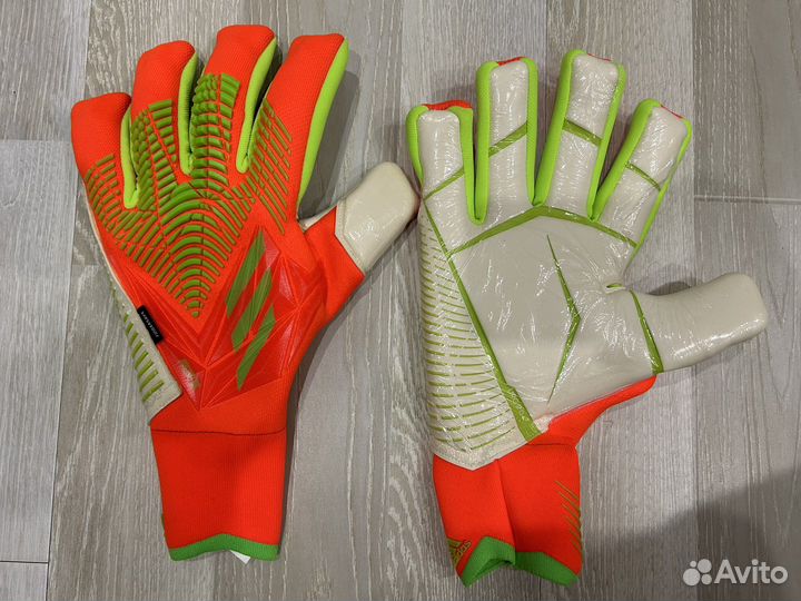 Вратарские перчатки adidas predator pro