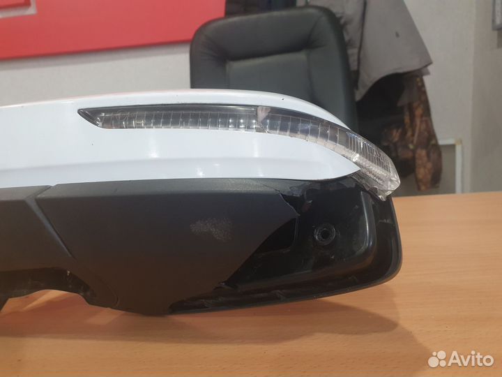 Зеркало левое на LADA largus