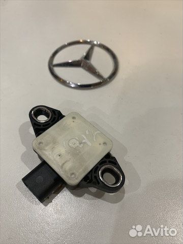 Датчик ускорения Мерседес W212