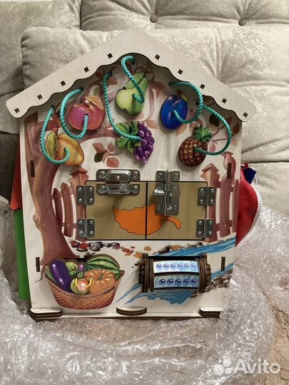 Бизидом бизиборд Дом со светом Времена года