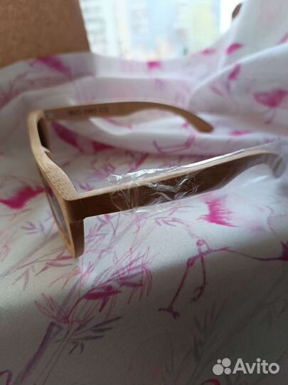 Солнцезащитные очки новые бамбук