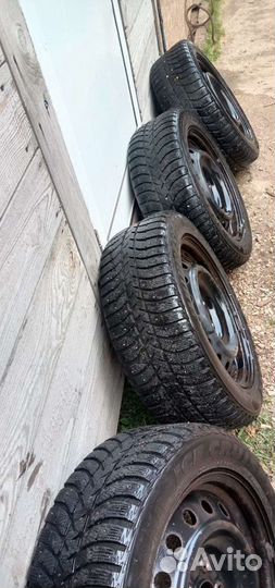 Bridgestone Ice Cruiser 5000 205/55 R16