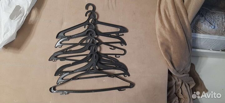 Вешалки