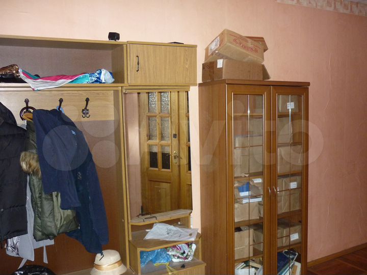 Комната 14 м² в 3-к., 4/6 эт.