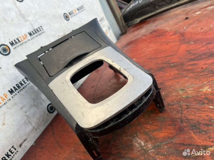 Подлокотник Chery Tiggo (T11) 2.0 4WD 2010