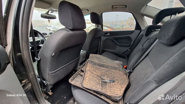 Ford Focus 1.6 МТ, 2008, битый, 335 000 км