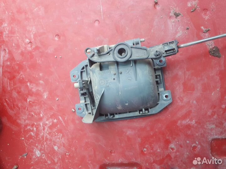 Ручка багажника внутренняя мерседес вито 639