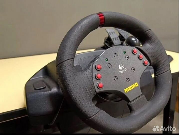 Руль Logitech momo racing