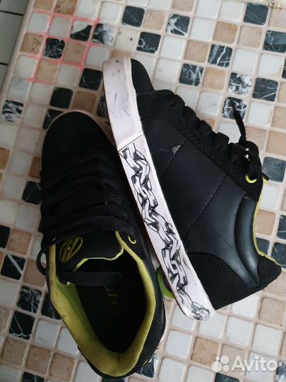 Кроссовки детские eu35