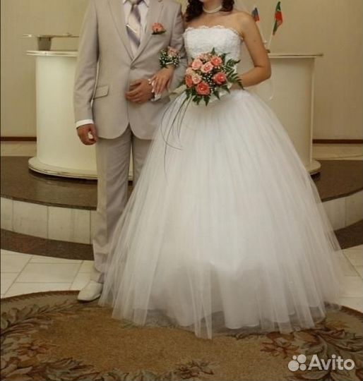 Свадебное платье