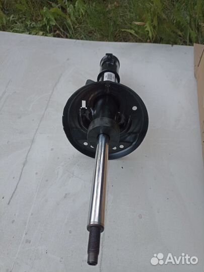 Стойка амортизатора передняя 5208.Z2, 5208.Z1)