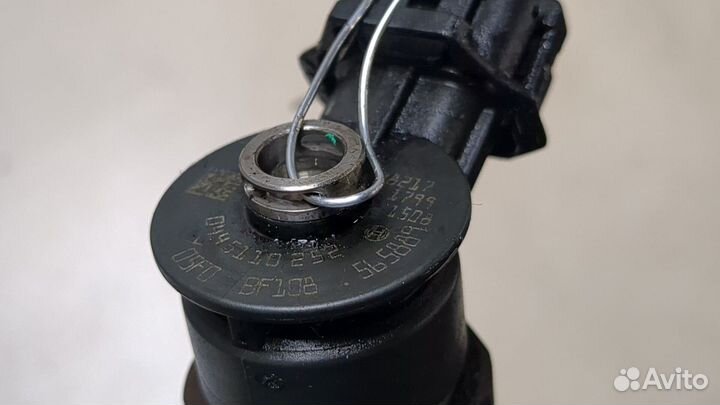 Форсунка топливная Peugeot 206