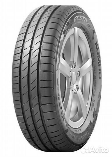 Kumho Ecsta HS52 235/60 R16