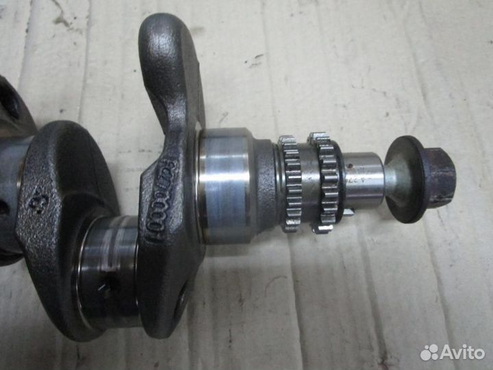 Коленвал w117 CLA-class 270.910 2013