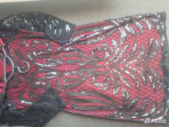 Вечернее платье