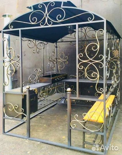 Беседка с мангалом