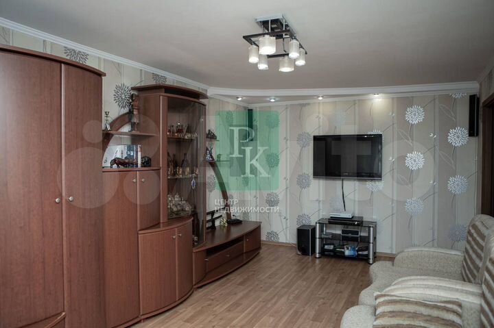 2-к. квартира, 54 м², 5/5 эт.