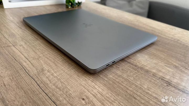 Apple MacBook Pro 13 M2 8/256Gb + Гарантия