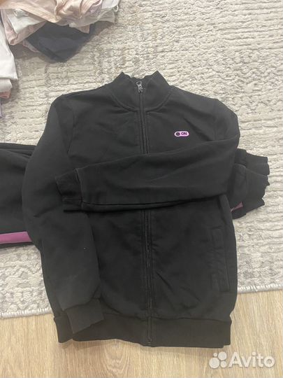 Костюм спортивный