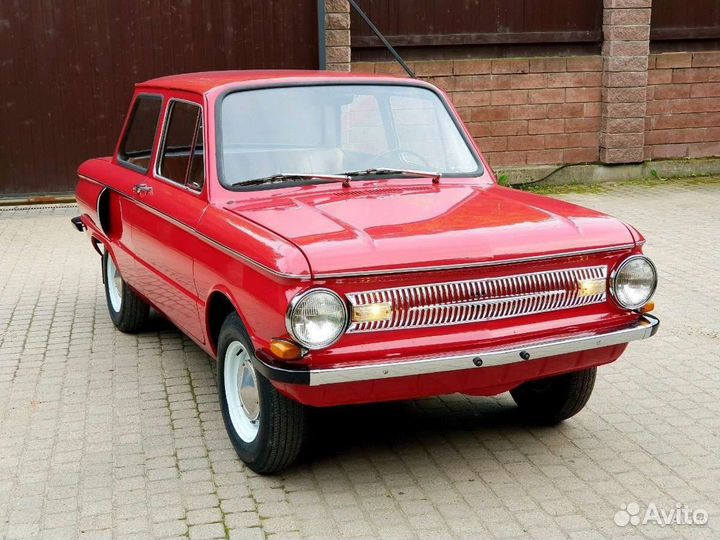 Стекло лобовое