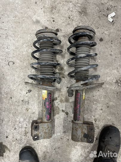 Стойки передние Berlingo B9