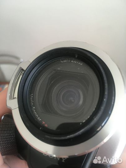 Видеокамера Sony DCR-SR200E