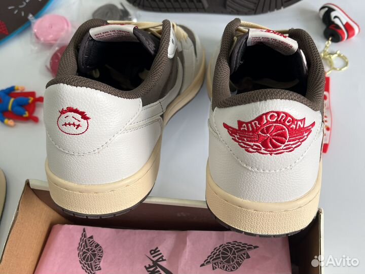 Nike air jordan 1 low travis scott mocha