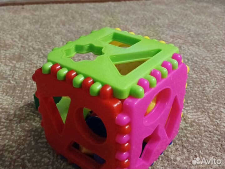 Развивающие игрушки для малышей