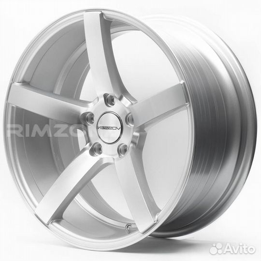 Литые диски в стиле vossen R17 5x114.3 srt