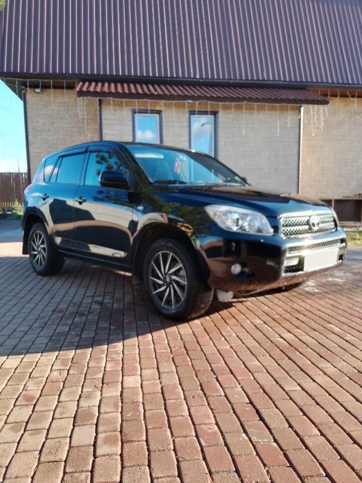 Toyota RAV4: фото владельца